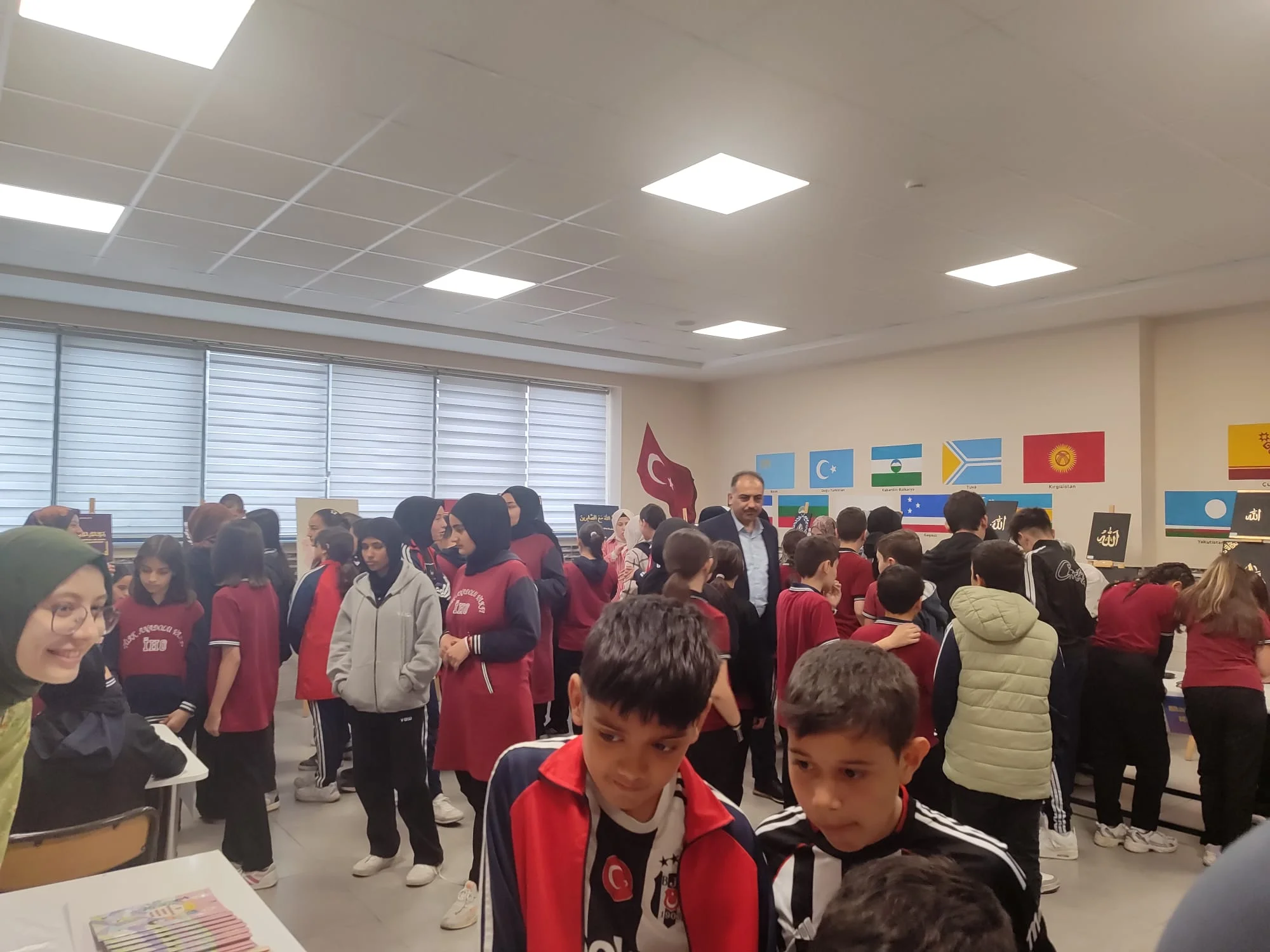 Fakültemiz İlköğretim Matematik Öğretmenliği Programı öğrencilerinden Türk Anadolu Vakfı İmam Hatip Ortaokuluna Anlamlı Ziyaret